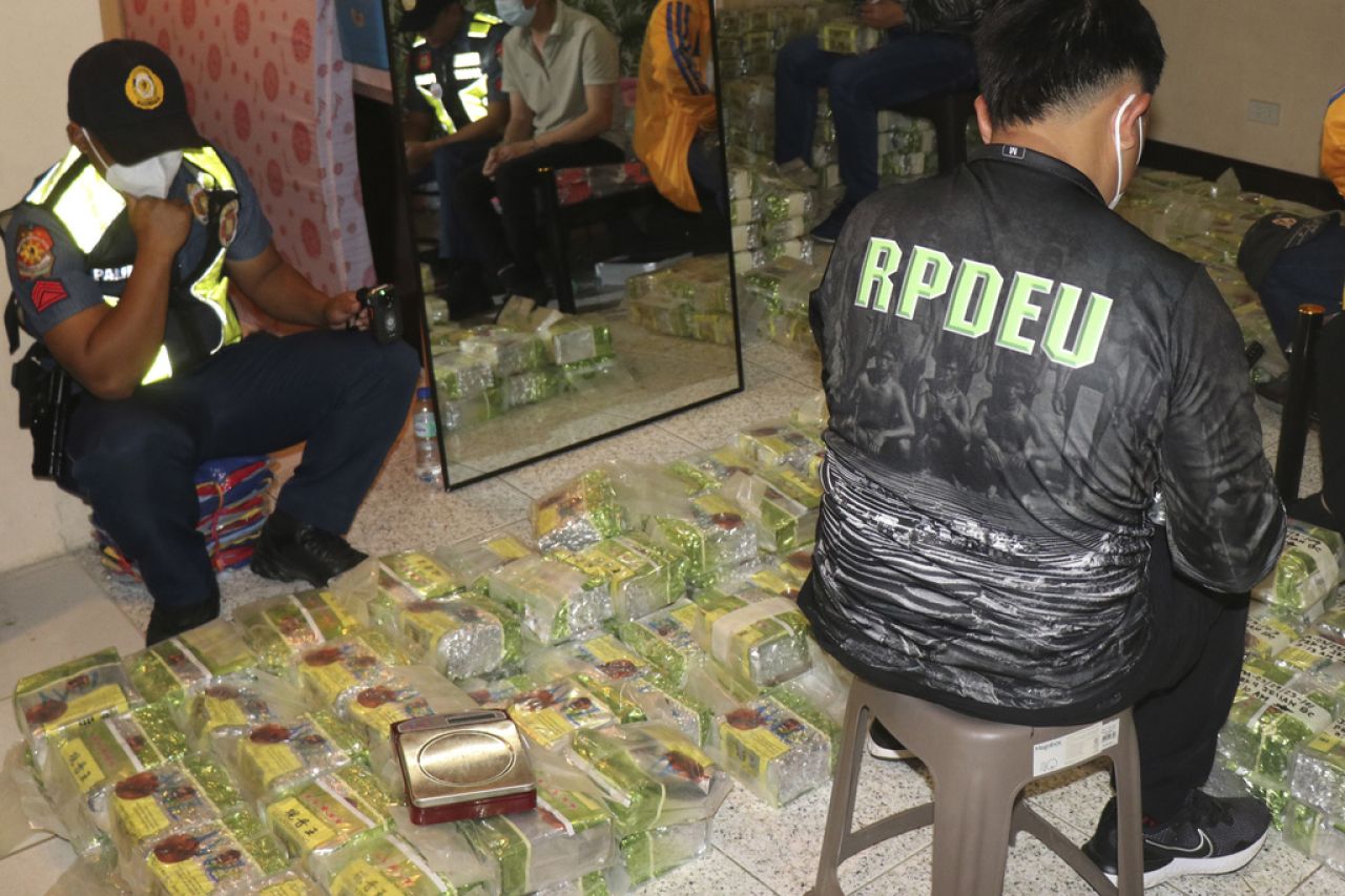 Filipinas: Hallan media tonelada de metanfetamina oculta en bolsas de té