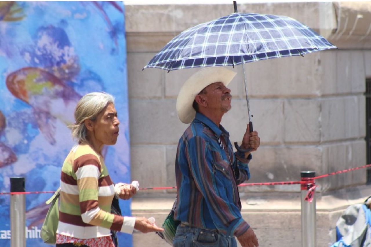 ¡Protéjase del sol! Máxima de 37 grados hoy en Juárez