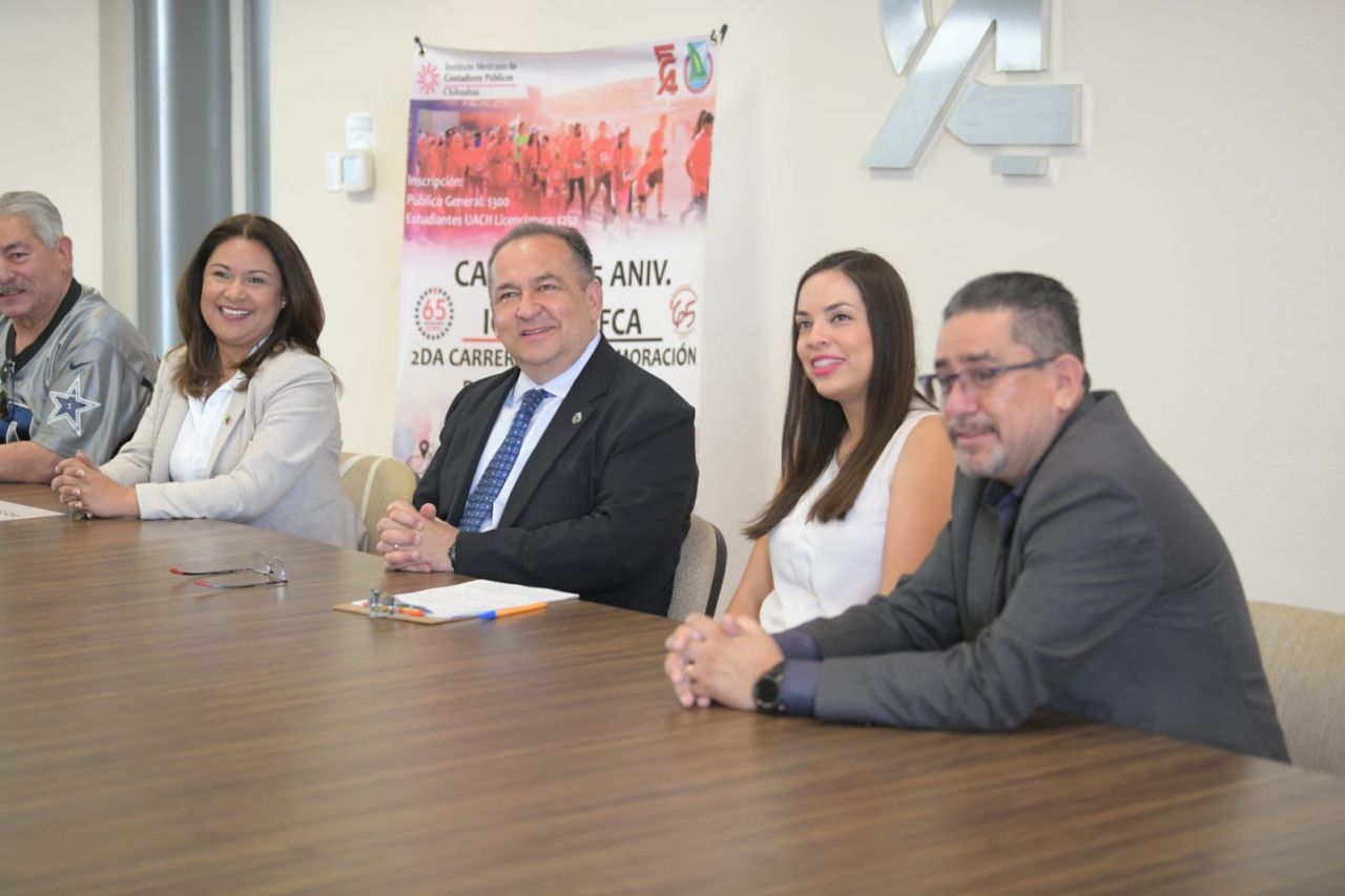 Organizan carrera por los 65 años de la Facultad de Contaduría