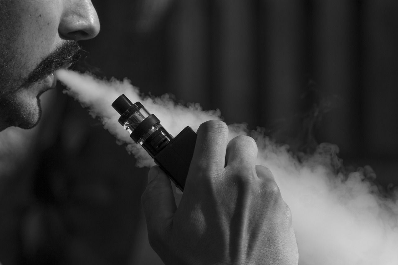 Más allá del humo; conoce los daños del vapeo