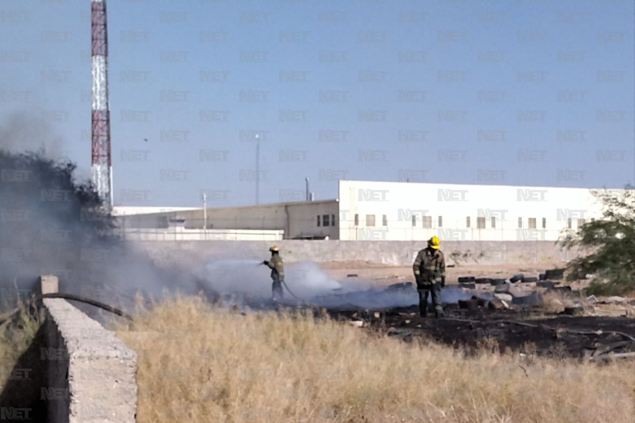 Vecinos Y Bomberos Sofocan Incendio