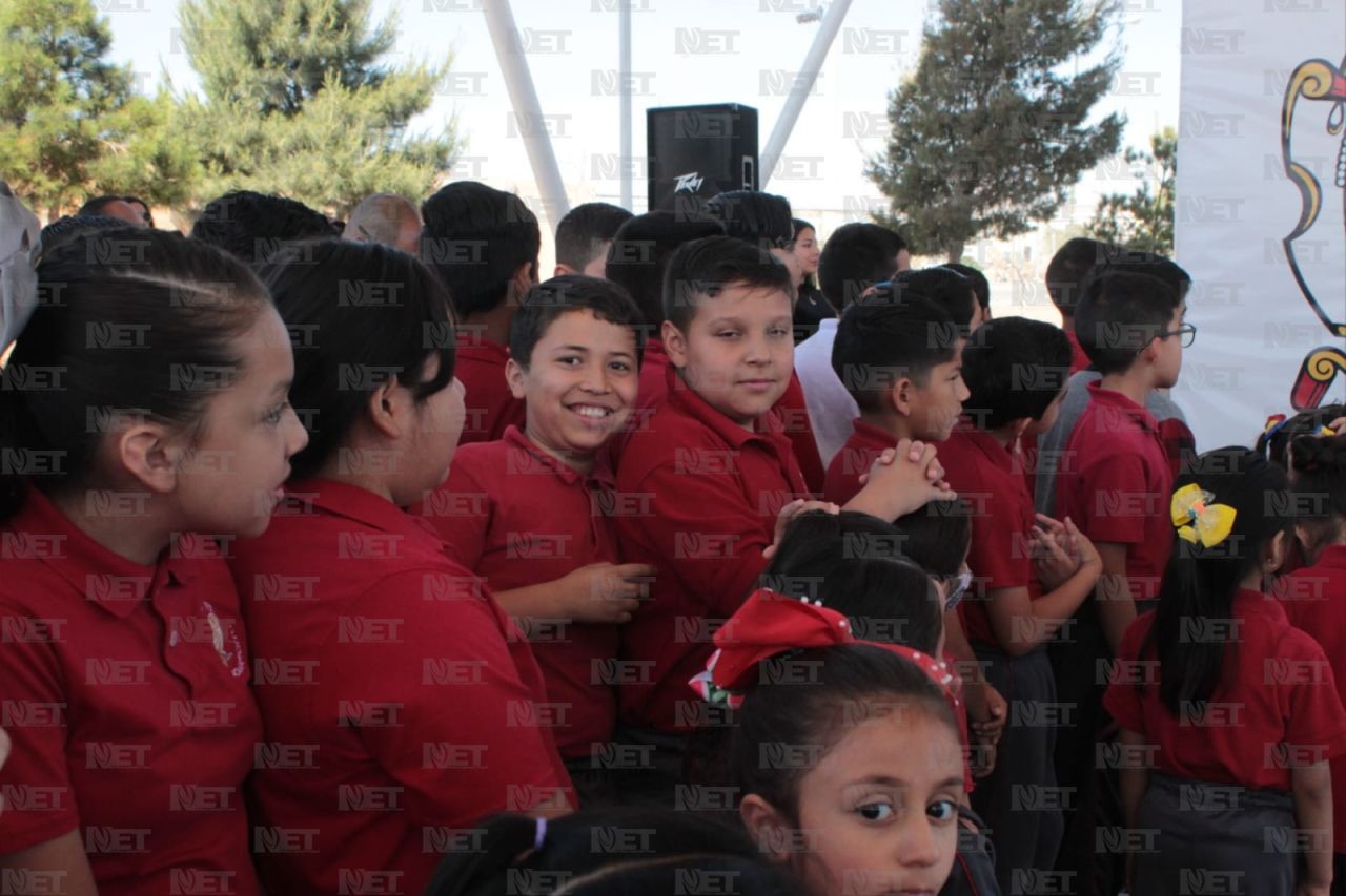 Estrenan domo en la escuela Acamapichtli