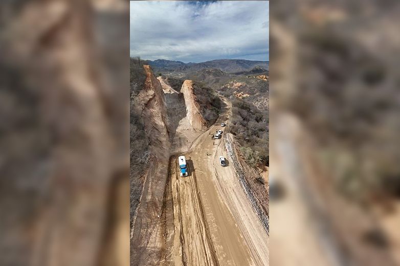 Avanza construcción de carretera La Junta-Guaymas 