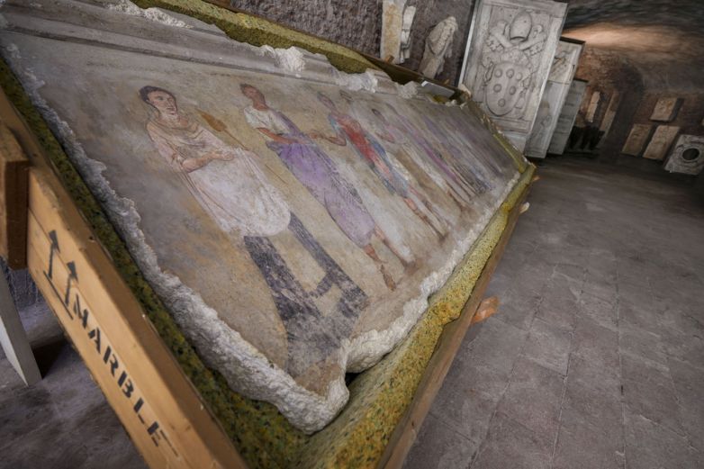 Italia exhibe cientos de antigüedades que habían sido robadas