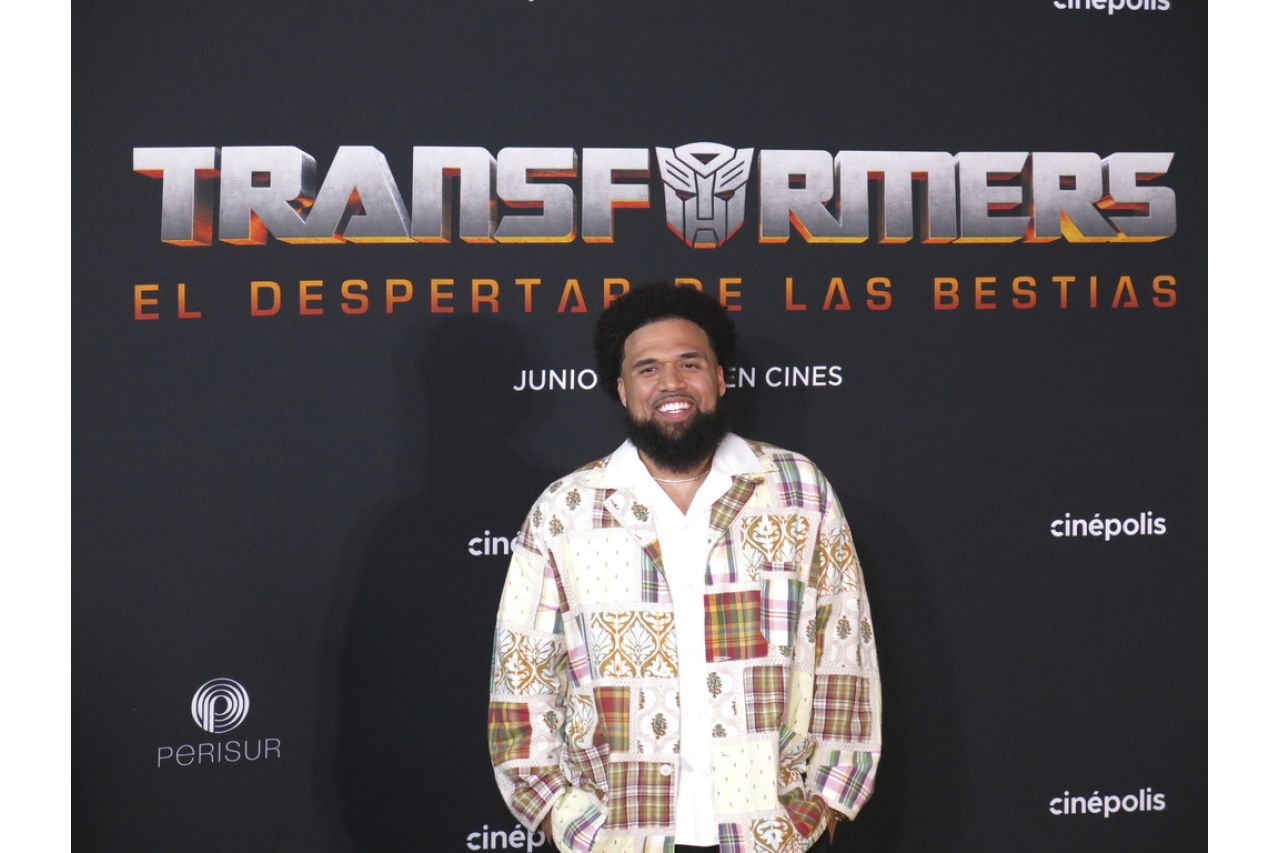 Actores y director de 'Transformers Rise of the Beasts' visitan México
