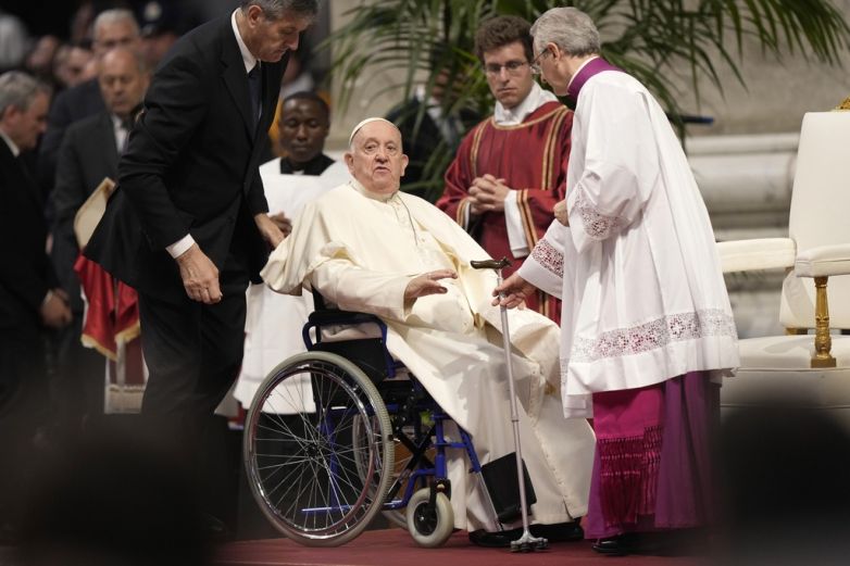 ¿Qué le ocurre al poder papal cuando un papa está inconsciente?