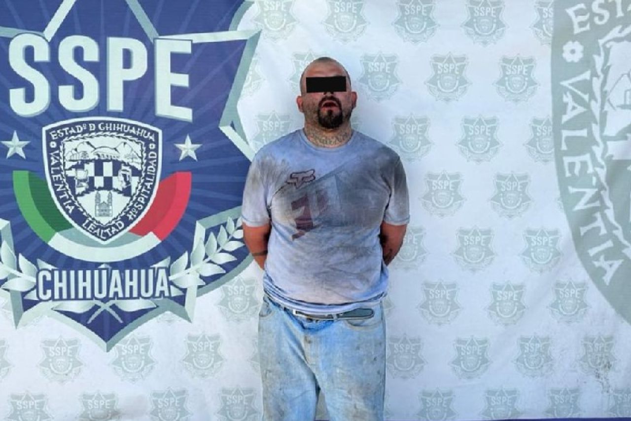 Detienen en Chihuahua a presunto ladrón de un vehículo oficial