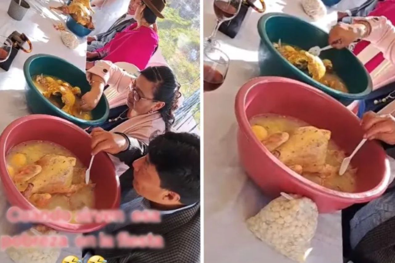 Sirven caldo de pollo con la ¡gallina entera! en una boda