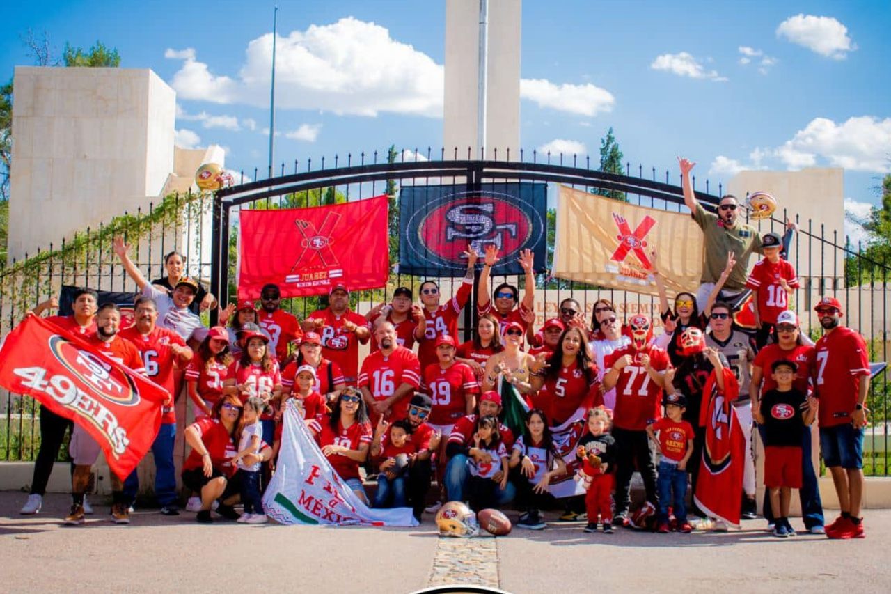 Convocan a los aficionados de los 49ers para tomarse la foto oficial en Juárez