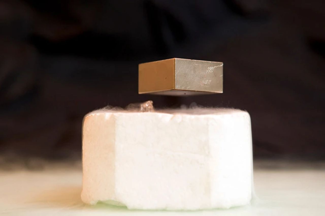 Descubrimiento de nuevo superconductor genera grandes expectativas