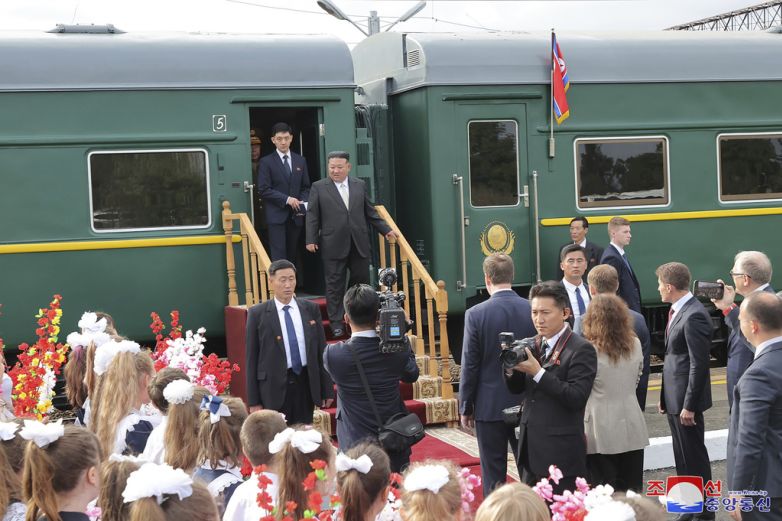 Kim estrechó lazos de ‘camaradería’ con Putin