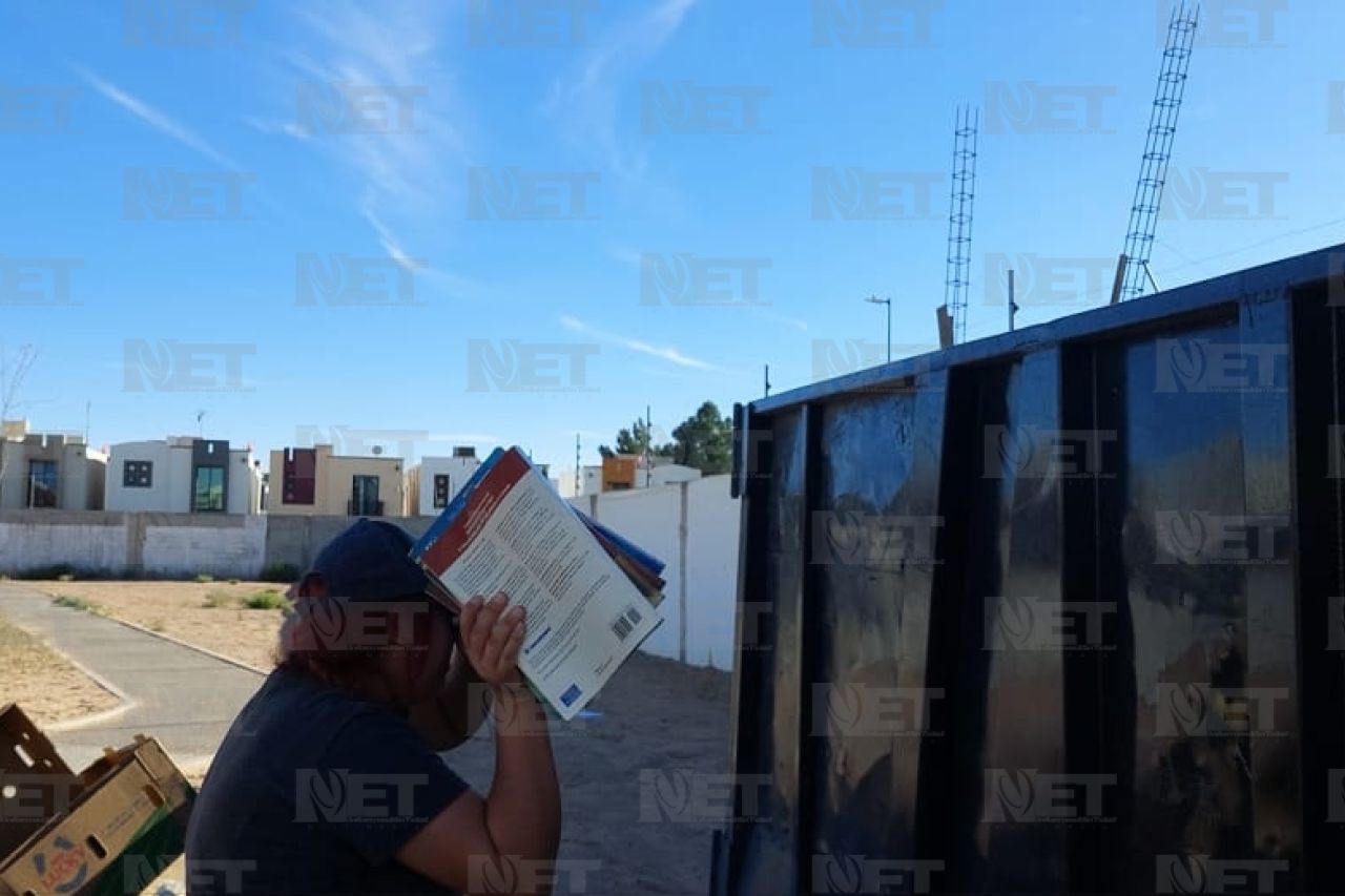Hacen encuentro de acopio de libros y ropa