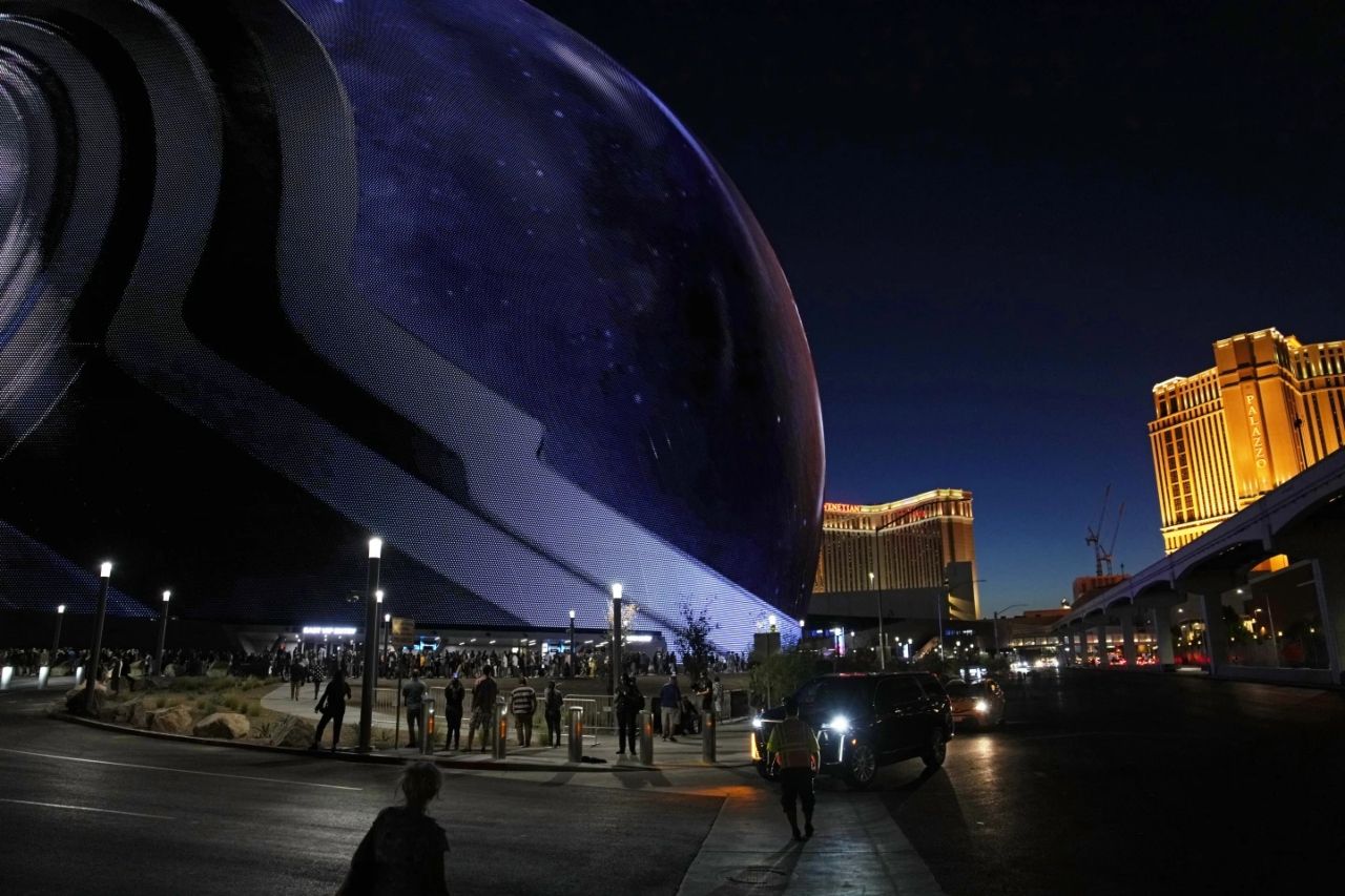 Utiliza U2 imágenes impresionantes para abrir el Sphere en Las Vegas