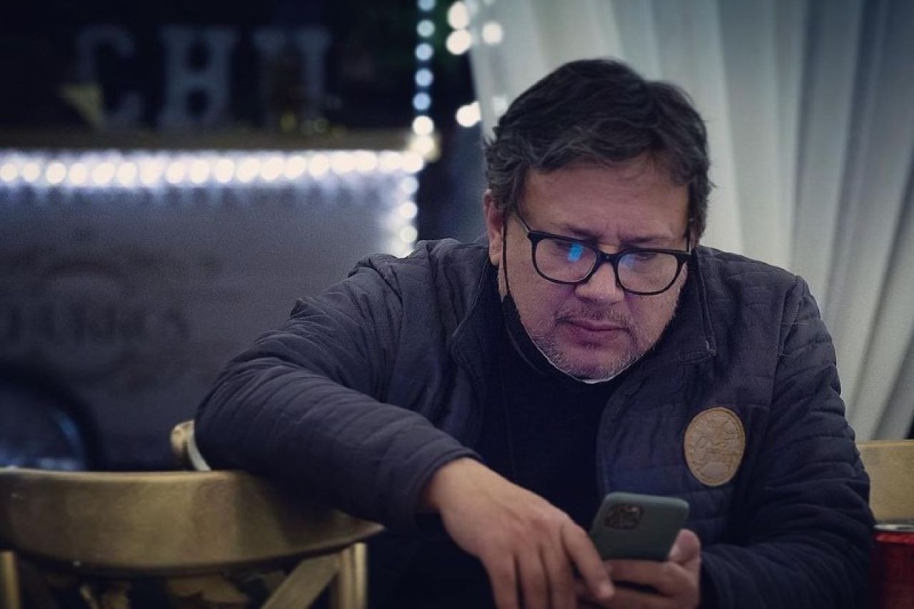 Fallece Raúl Martínez, director mexicano que hizo 'Un padre no tan padre'