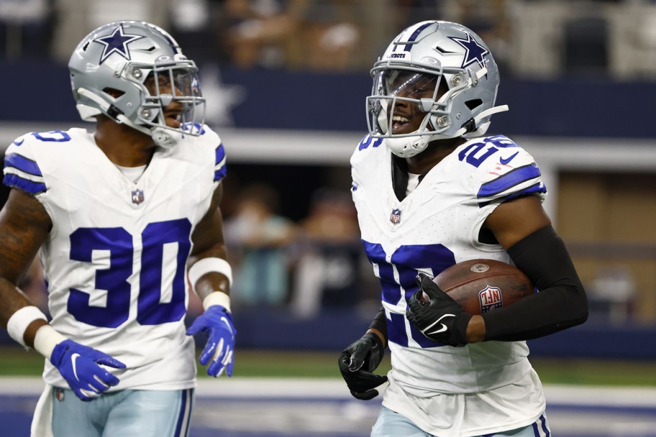 Cowboys aplastan a Patriots