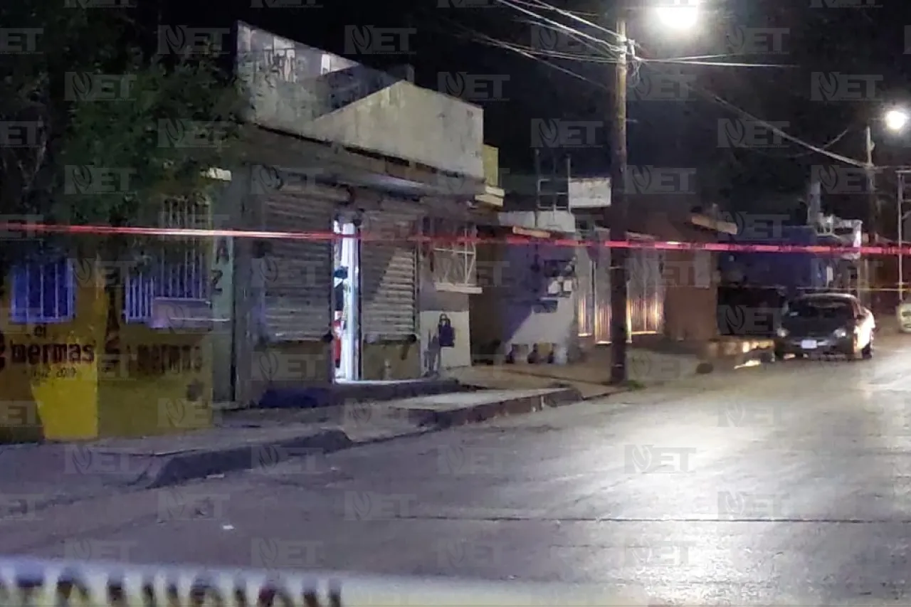 Lo balean en tienda de ropa de la colonia San Antonio