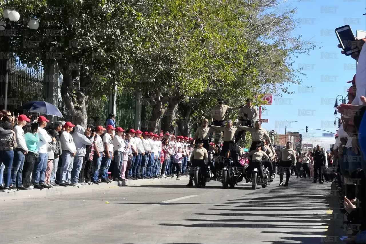 Asisten miles de juarenses al desfile de la Revolución Mexicana