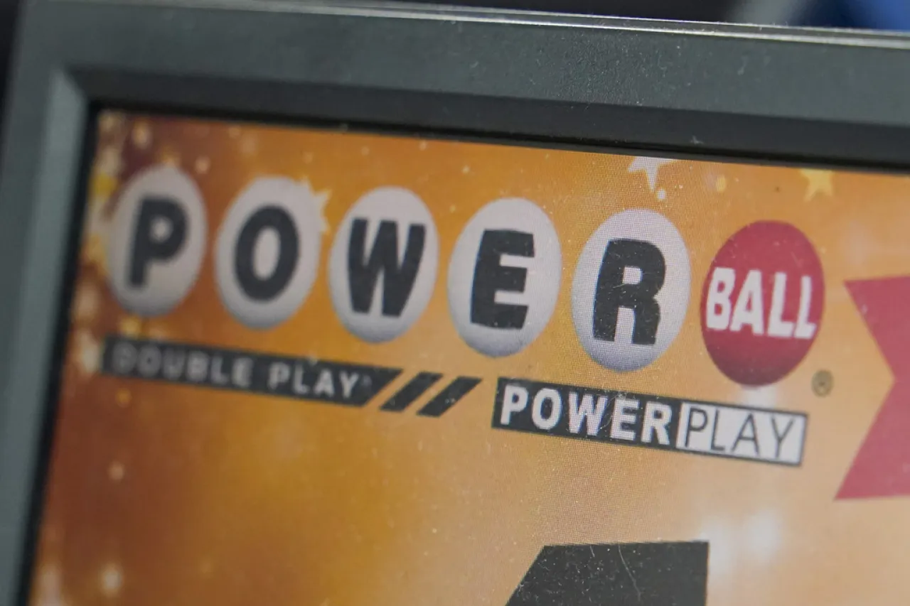 Salen números incorrectos de Powerball; ‘ganadores’ conservarán el dinero
