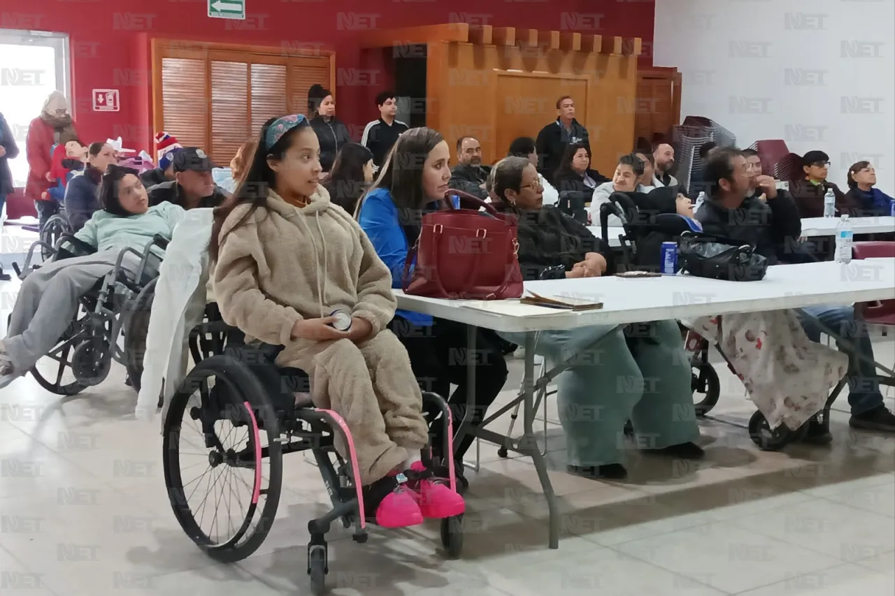 Promueven atención integral a familias de personas con discapacidad