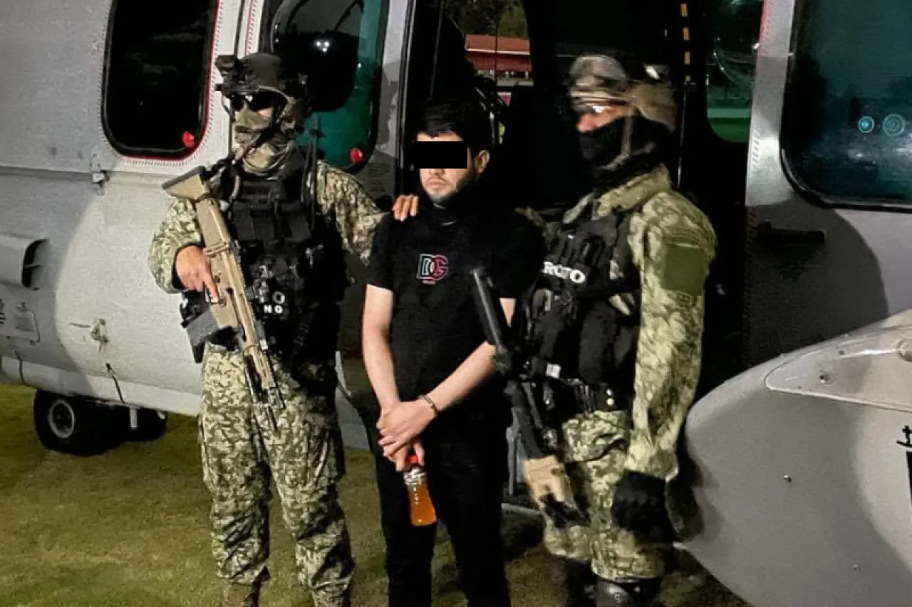 México extradita a EU a jefe de seguridad de ‘Los Chapitos’