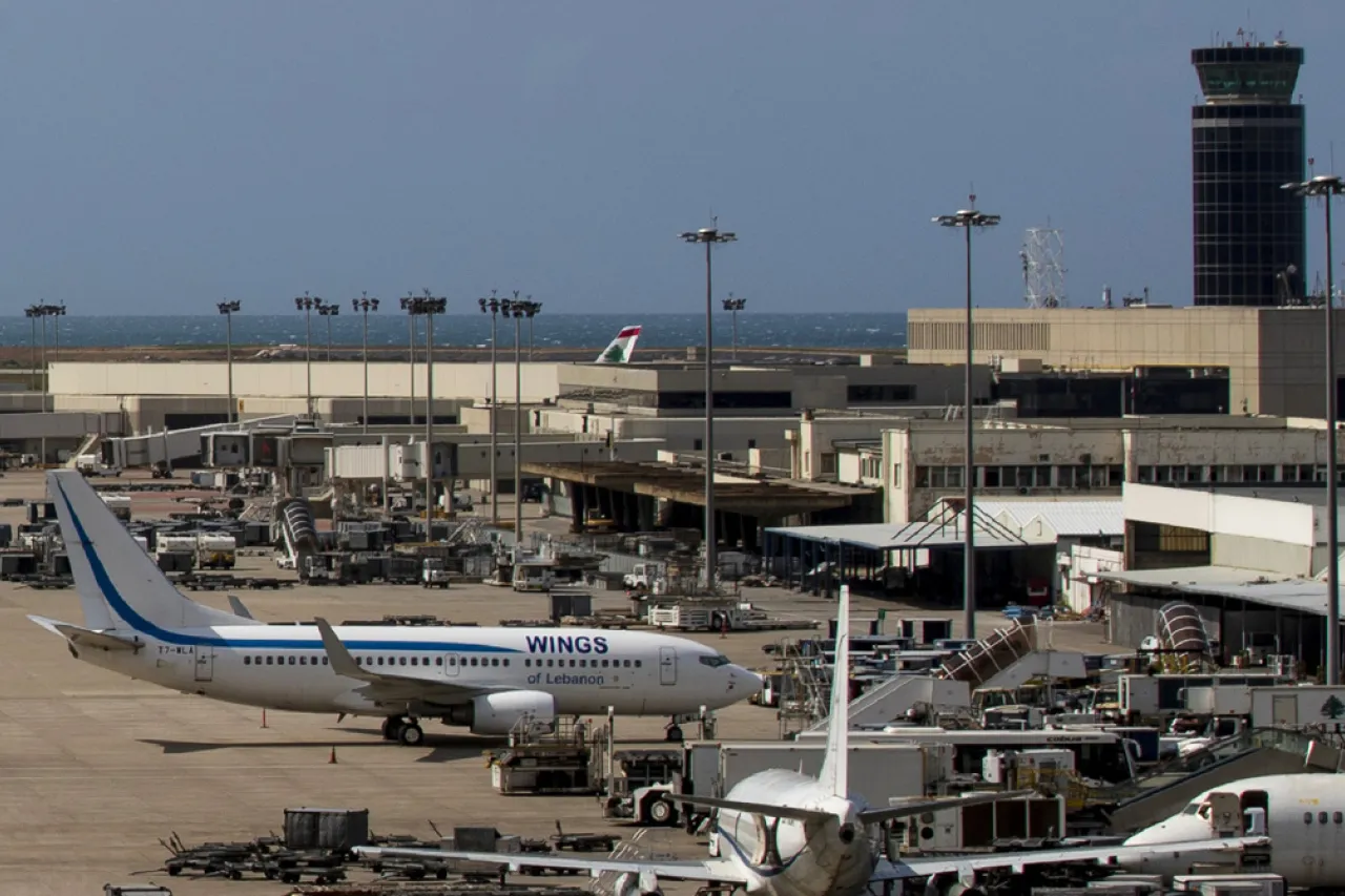 Hackean pantallas de información de aeropuerto de Beirut