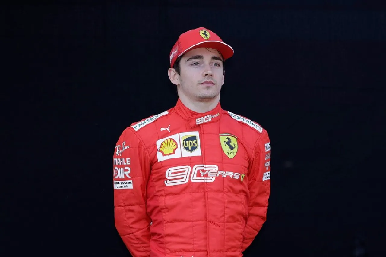 Fórmula 1: Charles Leclerc renueva con Ferrari