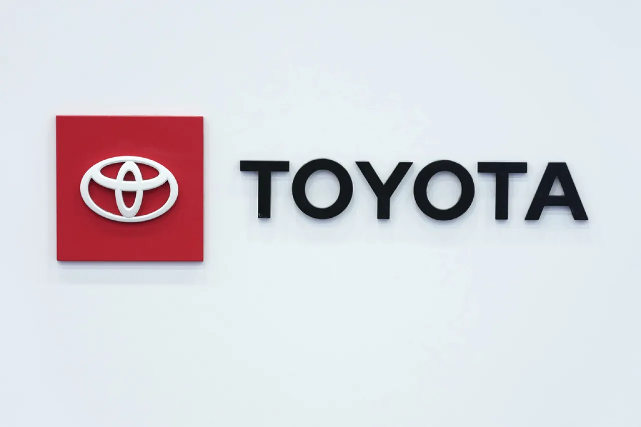 Invertirá Toyota mil 450 millones de dólares en México