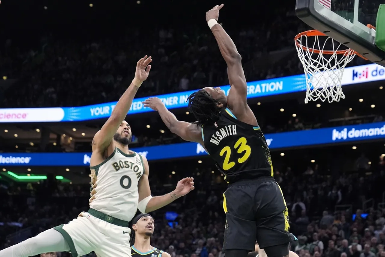 Celtics se imponen a Pacers