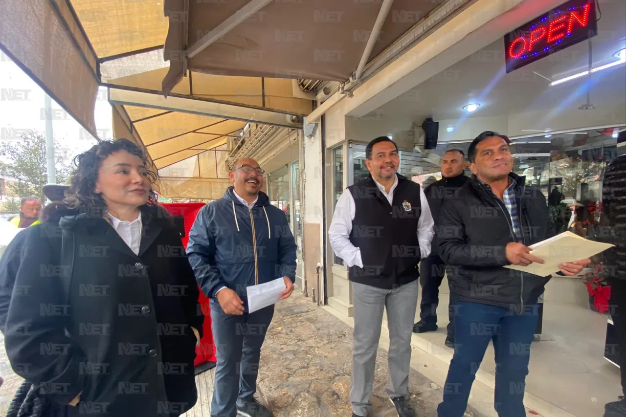 Colocan nuevos contenedores de basura en el Centro de Juárez