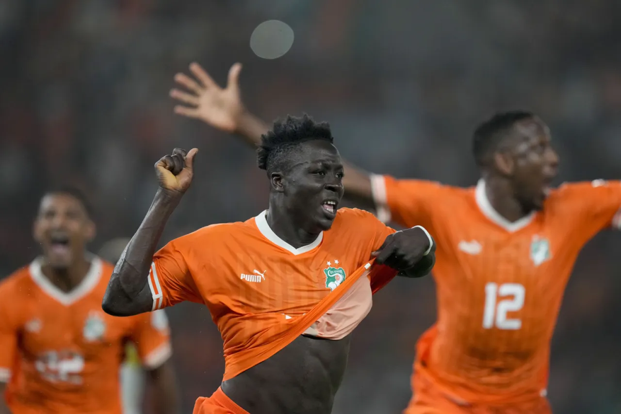 Con gol agónico, Costa de Marfil avanza a semis de la Copa Africana
