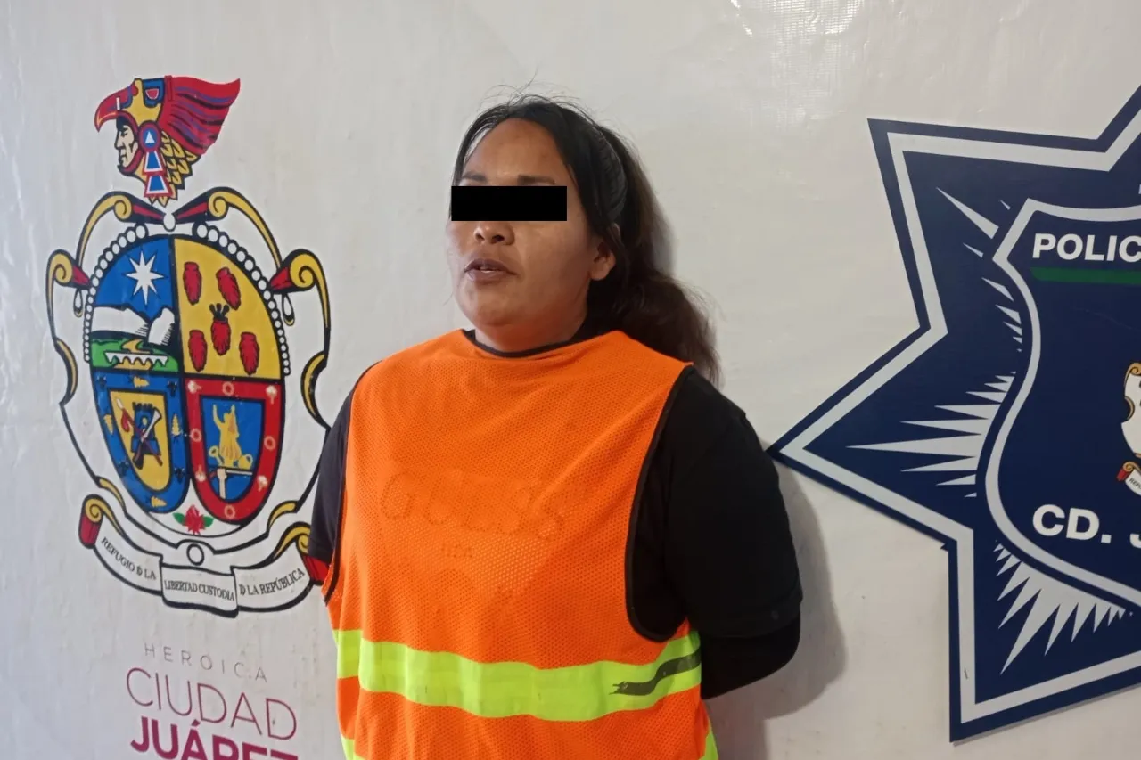 Detienen a mujer en Las Arecas por delitos contra la salud