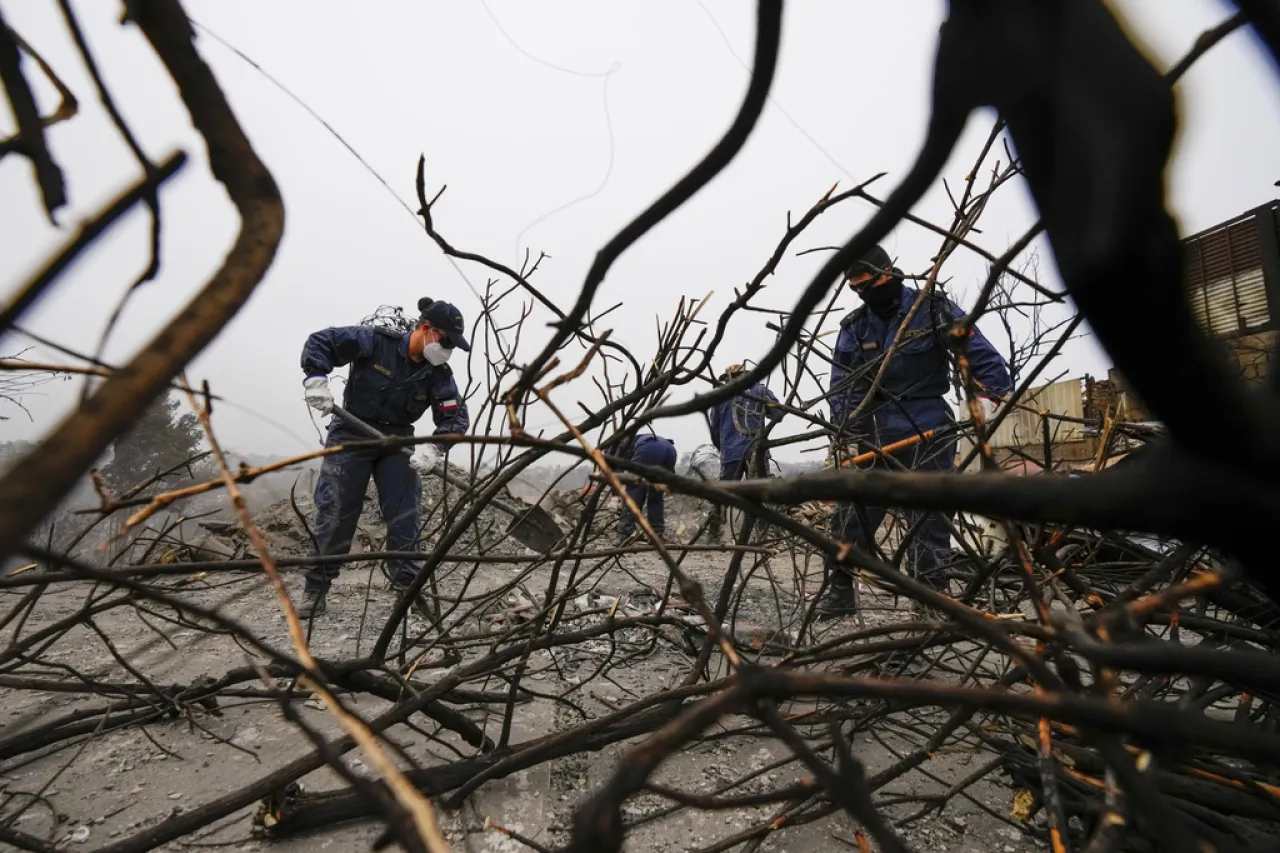 Ascienden a 131 las víctimas de los incendios en Chile