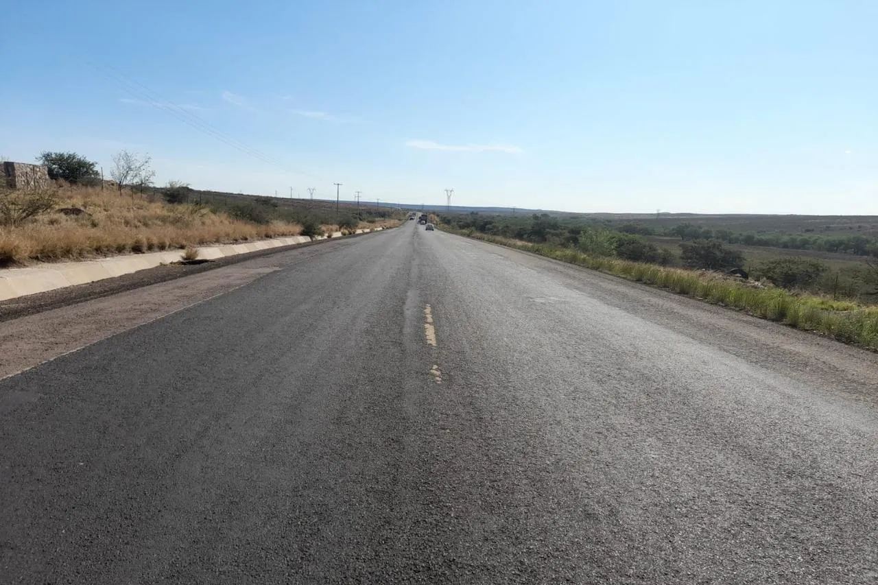 Reparan la carretera Chihuahua-Parral