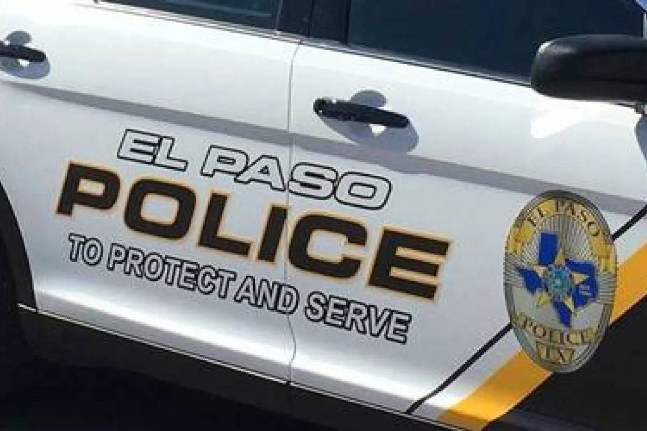 Muere motociclista tras chocar en El Paso
