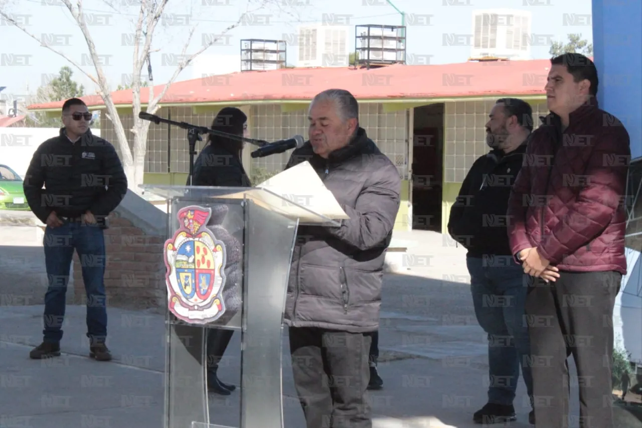 Entrega alcalde Pérez Cuéllar domo en la primaria Fidel Ávila