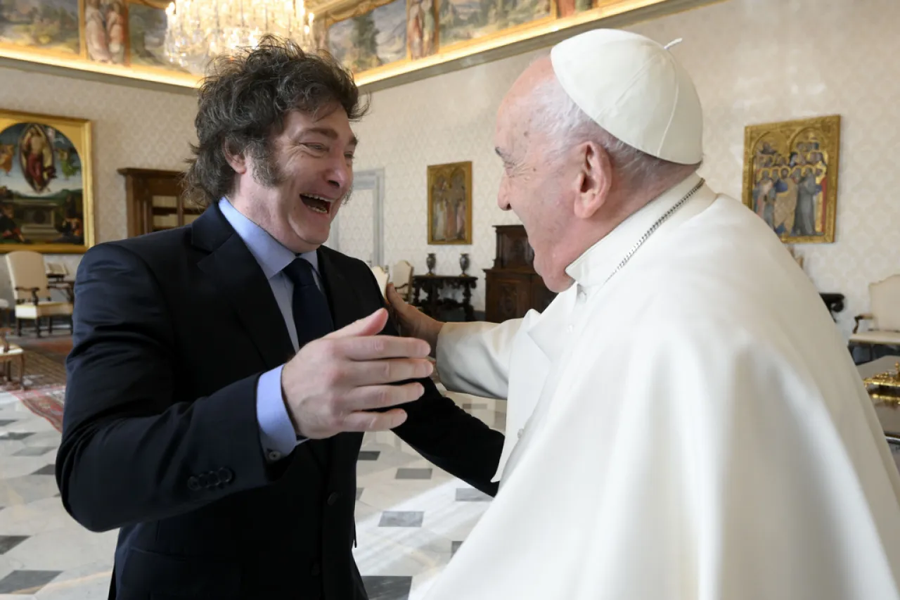 El papa y Milei se reúnen entre rumores sobre un viaje de Francisco a Argentina