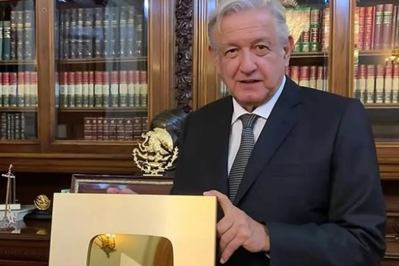 Acusa AMLO censura de Youtube por tirarle Mañanera