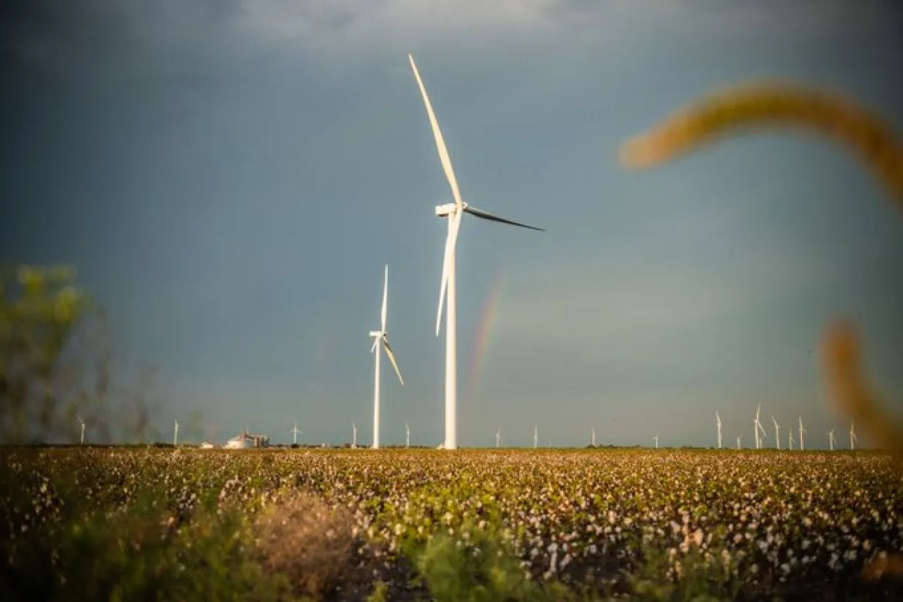 Gobierno emite bono para financiar compra de plantas eléctricas a Iberdrola