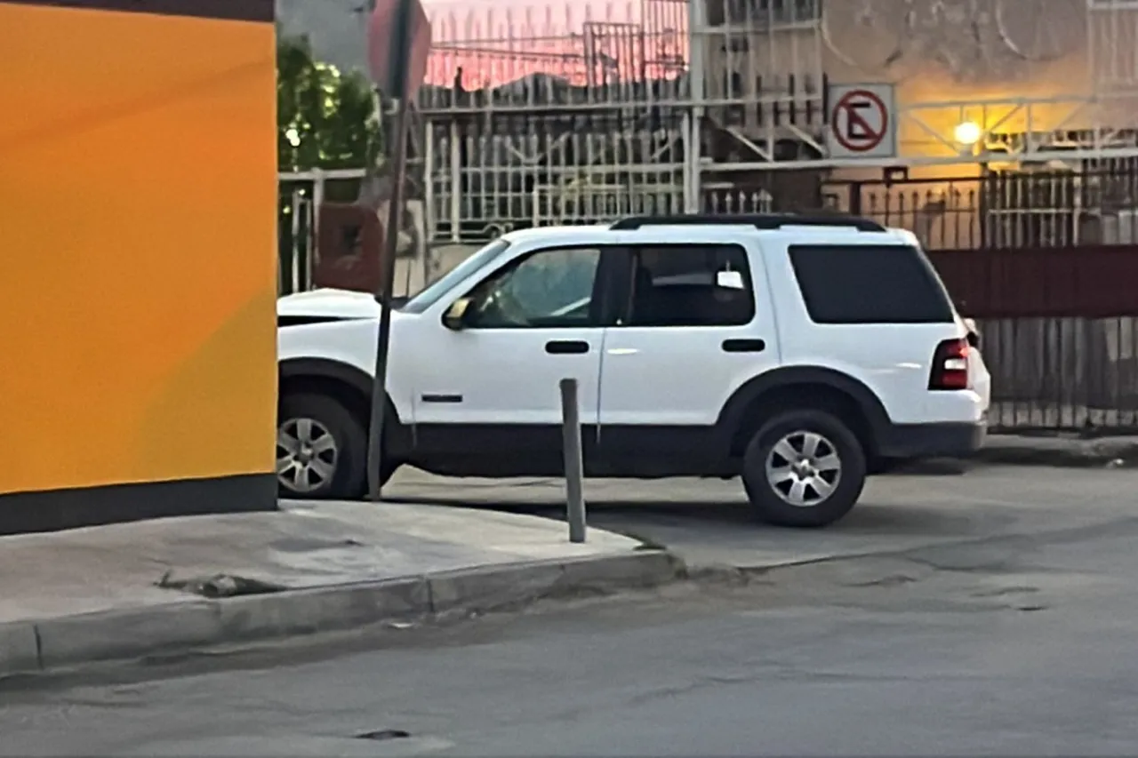 Juárez: Persecución con balazos termina en choque