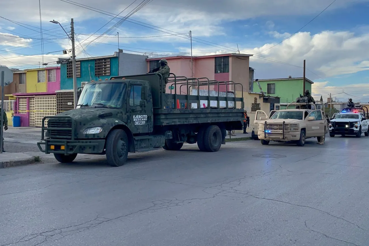Muere hombre baleado en Juárez Nuevo; arrestan a uno