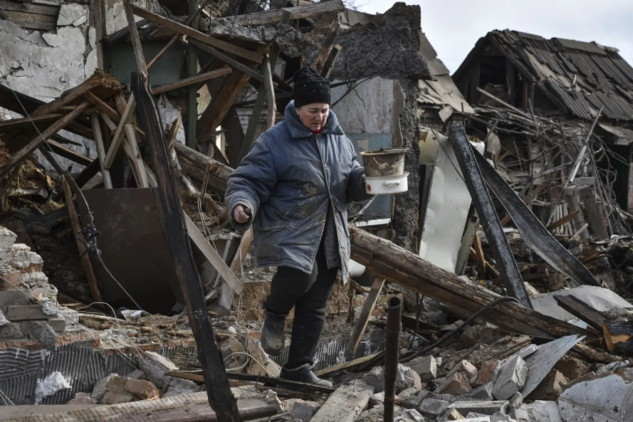 Rusia continúa ataques a Ucrania para desgastar defensas antiaéreas