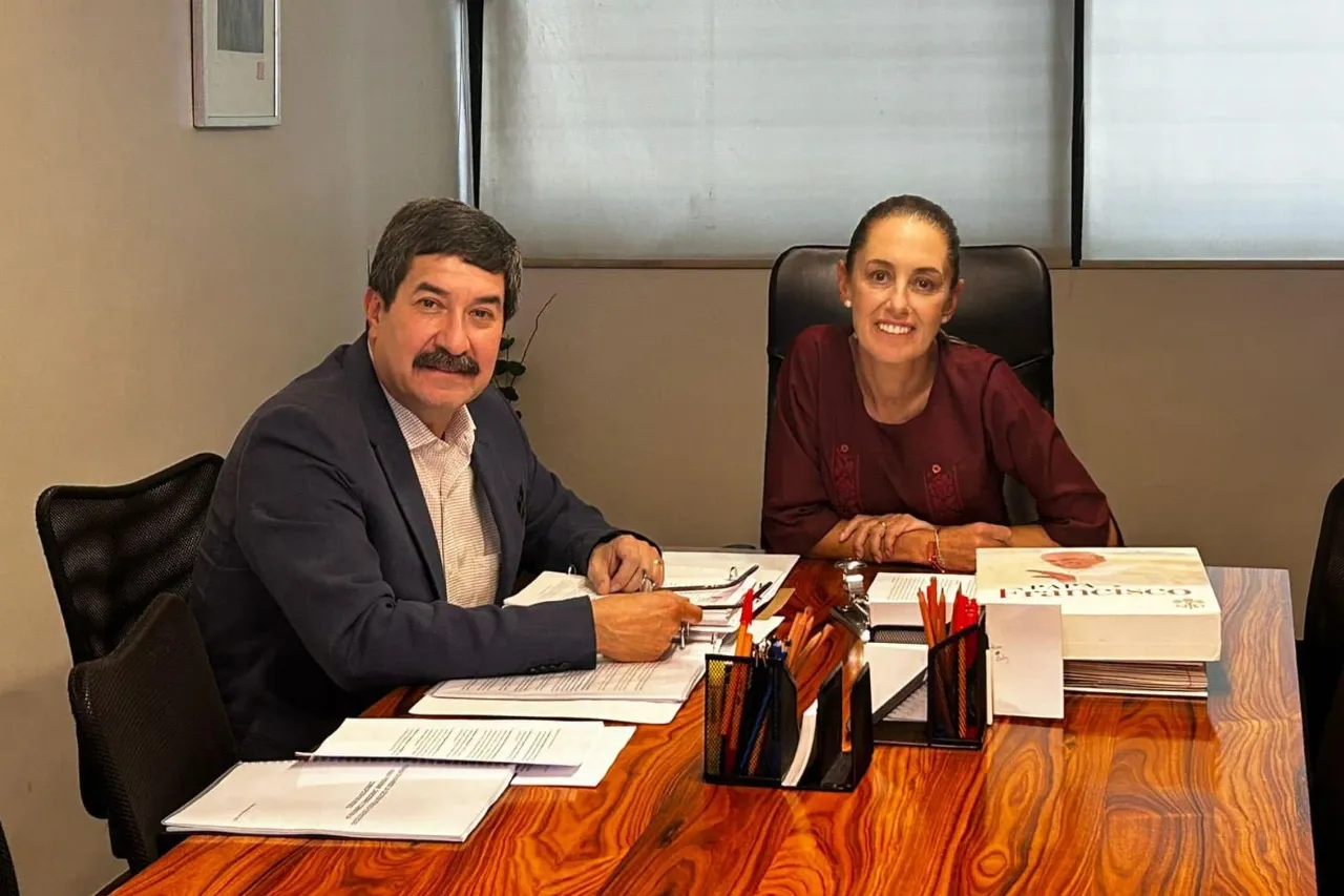 Javier Corral y Claudia Sheinbaum preparan plan anticorrupción