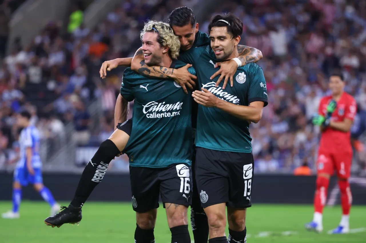 Chivas acaba con paso invicto de Rayados