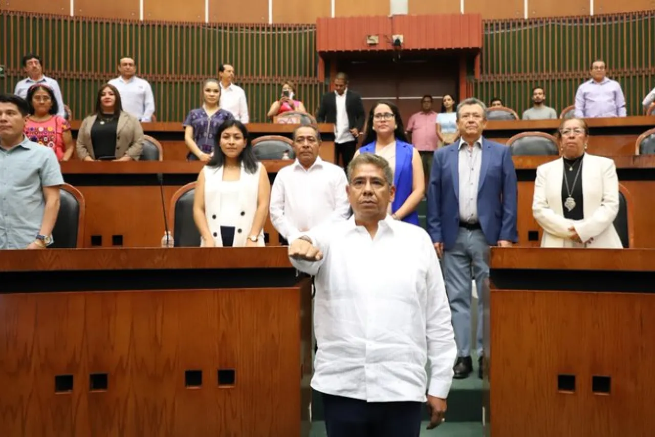 Eligen a militar como nuevo fiscal en Guerrero