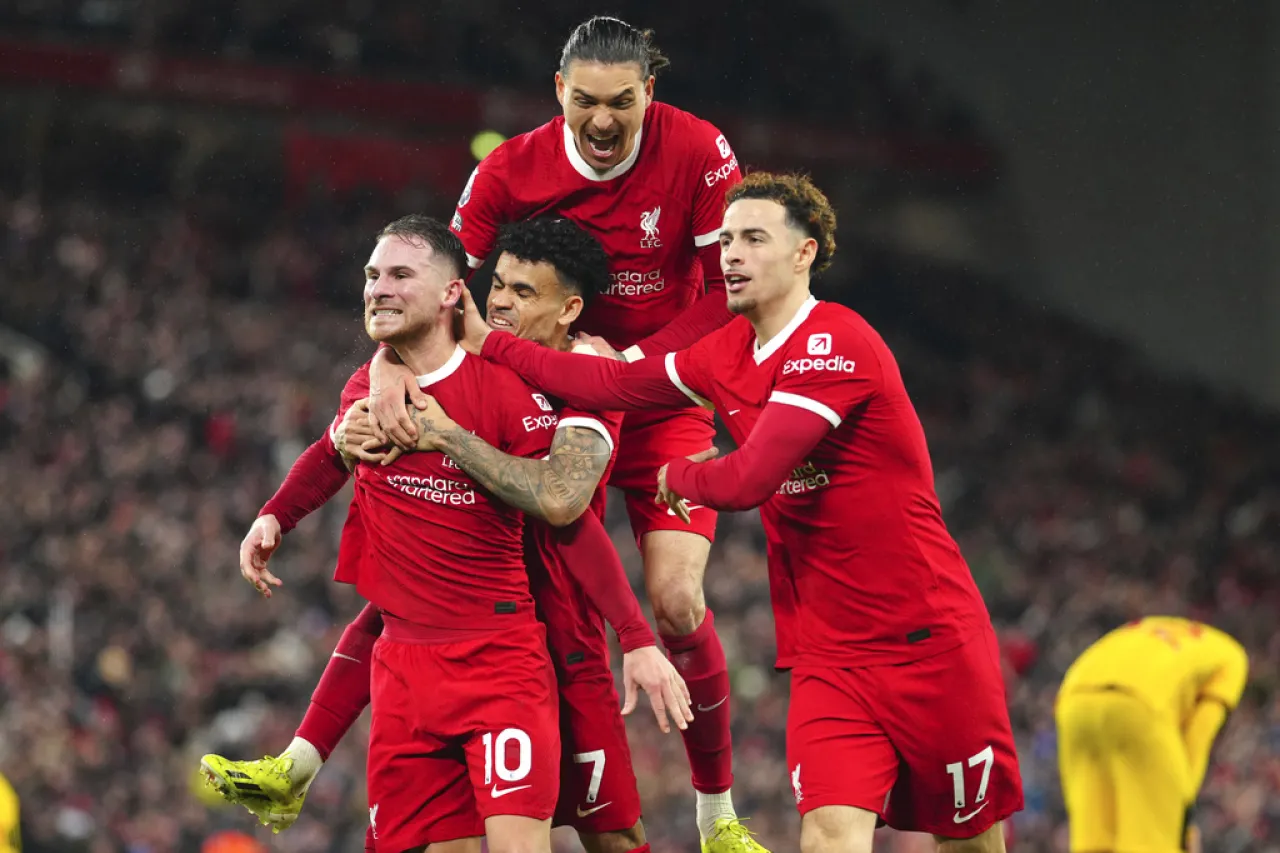 Dueños del Liverpool quieren comprar al Burdeos de Francia