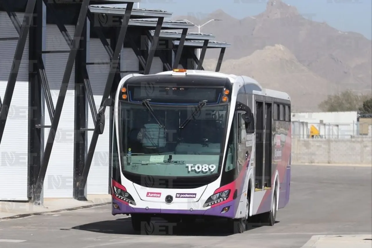 Realizan prueba de manejo de los nuevos camiones del BRT en Juárez