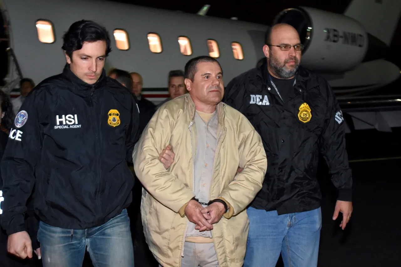 Denuncia 'Chapo' Guzmán que no puede recibir llamadas ni visitas
