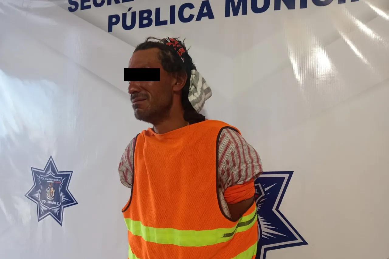 Juárez: Asalta a cajera de tienda con cuchillo en mano; lo arrestan