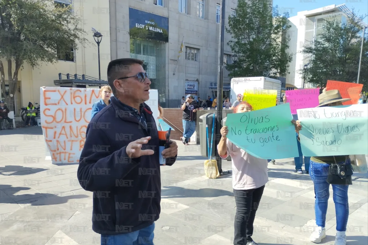 Chihuahua: Protestan tianguistas contra vendedores sin permiso