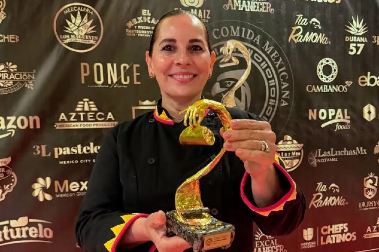 Recibe chef chihuahuense premio internacional en Dubái